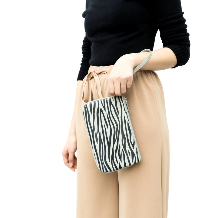 grey-zebra