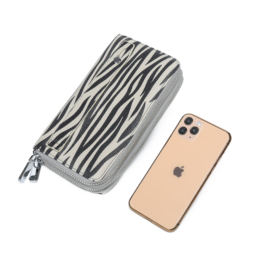 grey-zebra