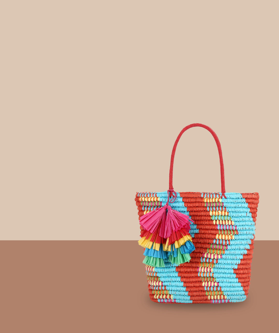 Straw beach tote bag with tassels and inner pouch – Daisy Rose bags